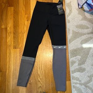 New never worn nike one tight fit leggings